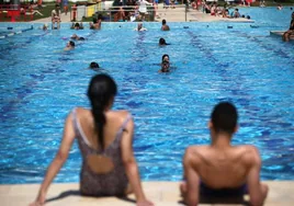 Un niño de 8 años muere ahogado en una piscina de Santa Coloma (Barcelona)