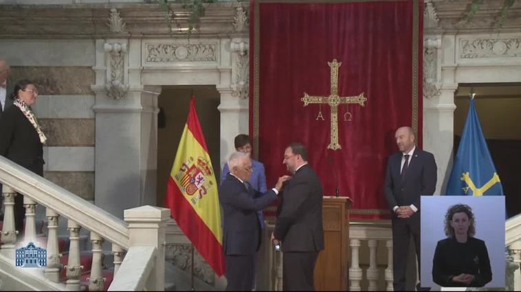 Barbón toma posesión como presidente del Principado de Asturias