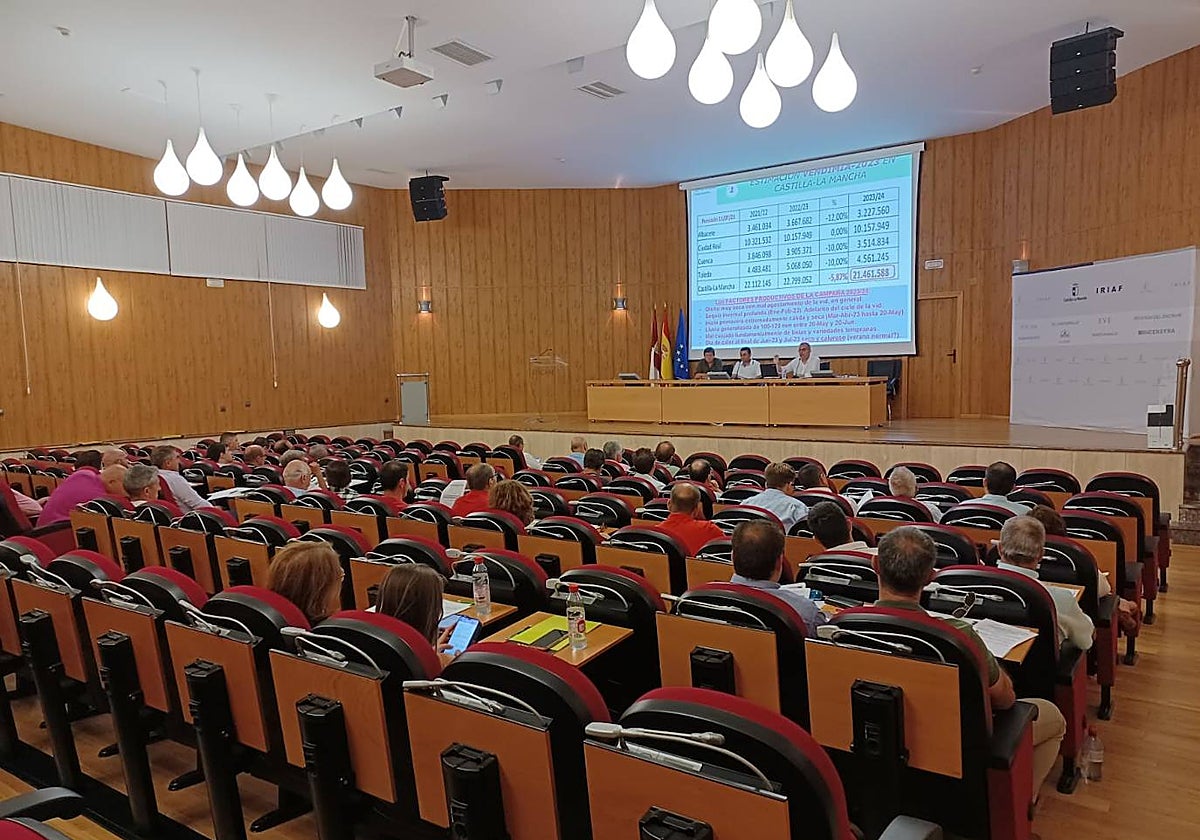 Asamblea de Cooperativas Agro-alimentarias de Castilla-La Mancha celebrada en Tomelloso