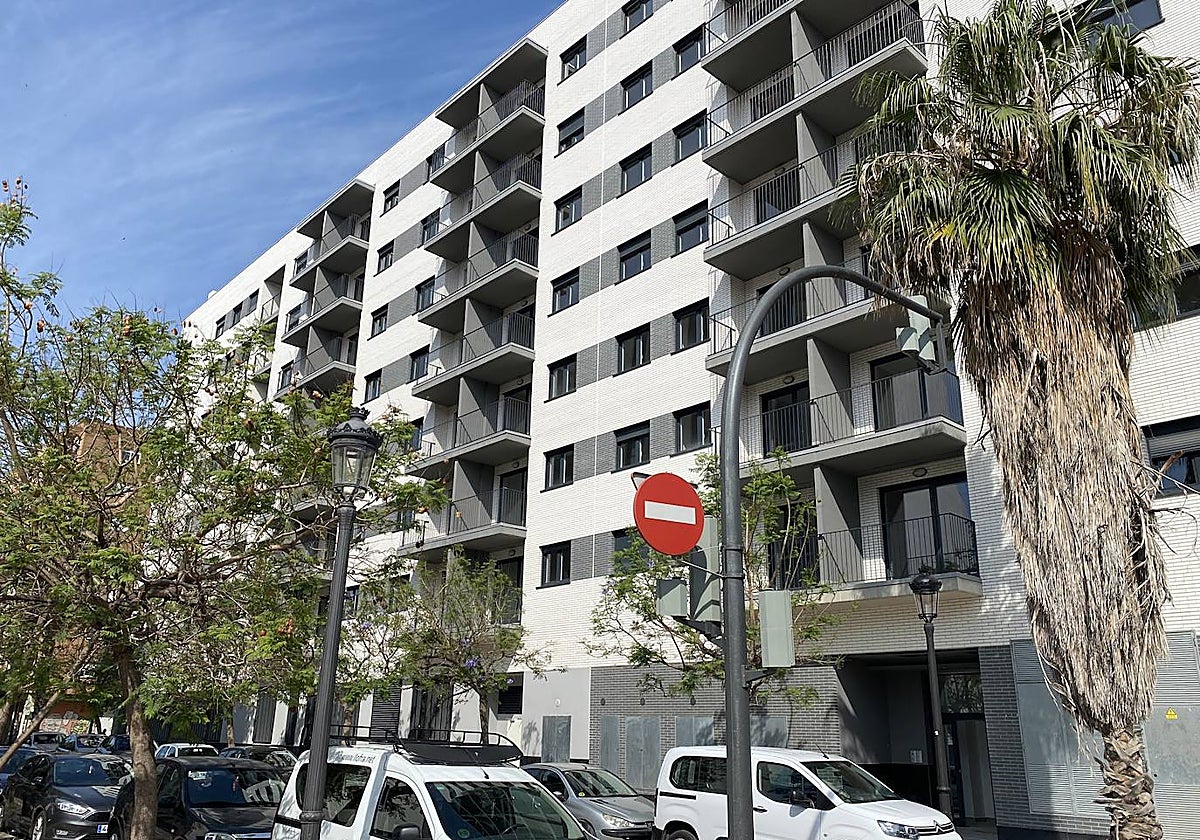 Imagen del edificio adquirido por el Ayuntamiento de Valencia en el barrio de Safranar