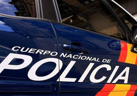 La Policía busca a un hombre por incendiar la casa de su expareja con siete niños dentro en Lorca