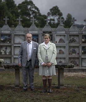 Imagen secundaria 2 - La ancestral procesión del municipio pontevedrés de As Neves, declarada de interés turístico internacional, en la que los ofrecidos prometen a la virgen Santa Marta salir en procesión metidos en los ataúdes, si les concede la petición de salud