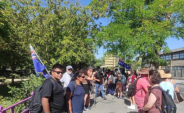 Peregrinos australianos camino a Lisboa este lunes a su paso por Valladolid