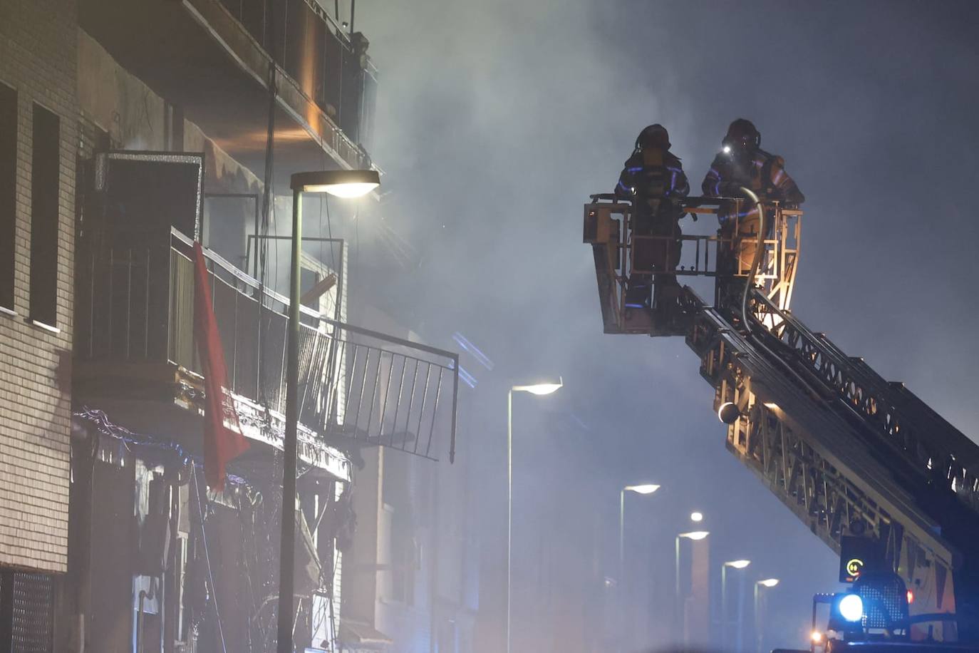 Explosión en un edificio de Valladolid: las fotografías del siniestro