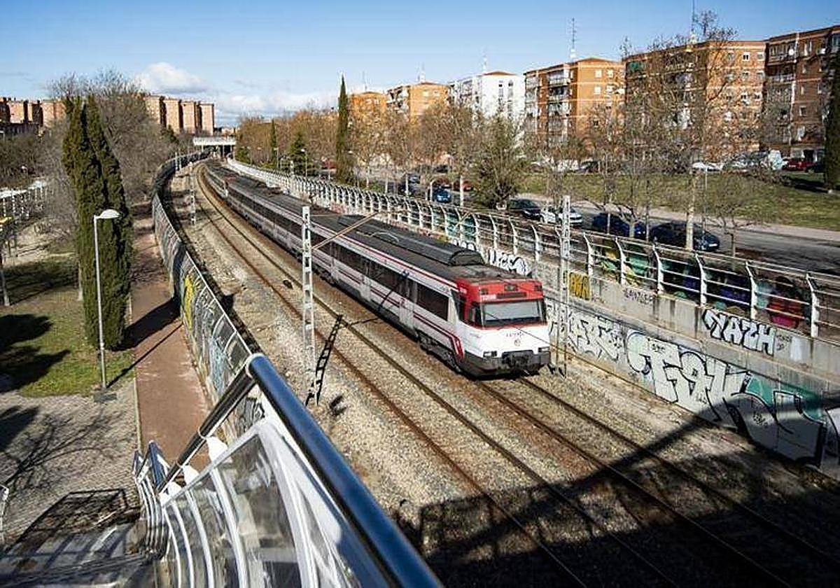 Un fallo «grave» en la infraestructura de Adif paraliza todos los trenes de la red de Cercanías de Madrid