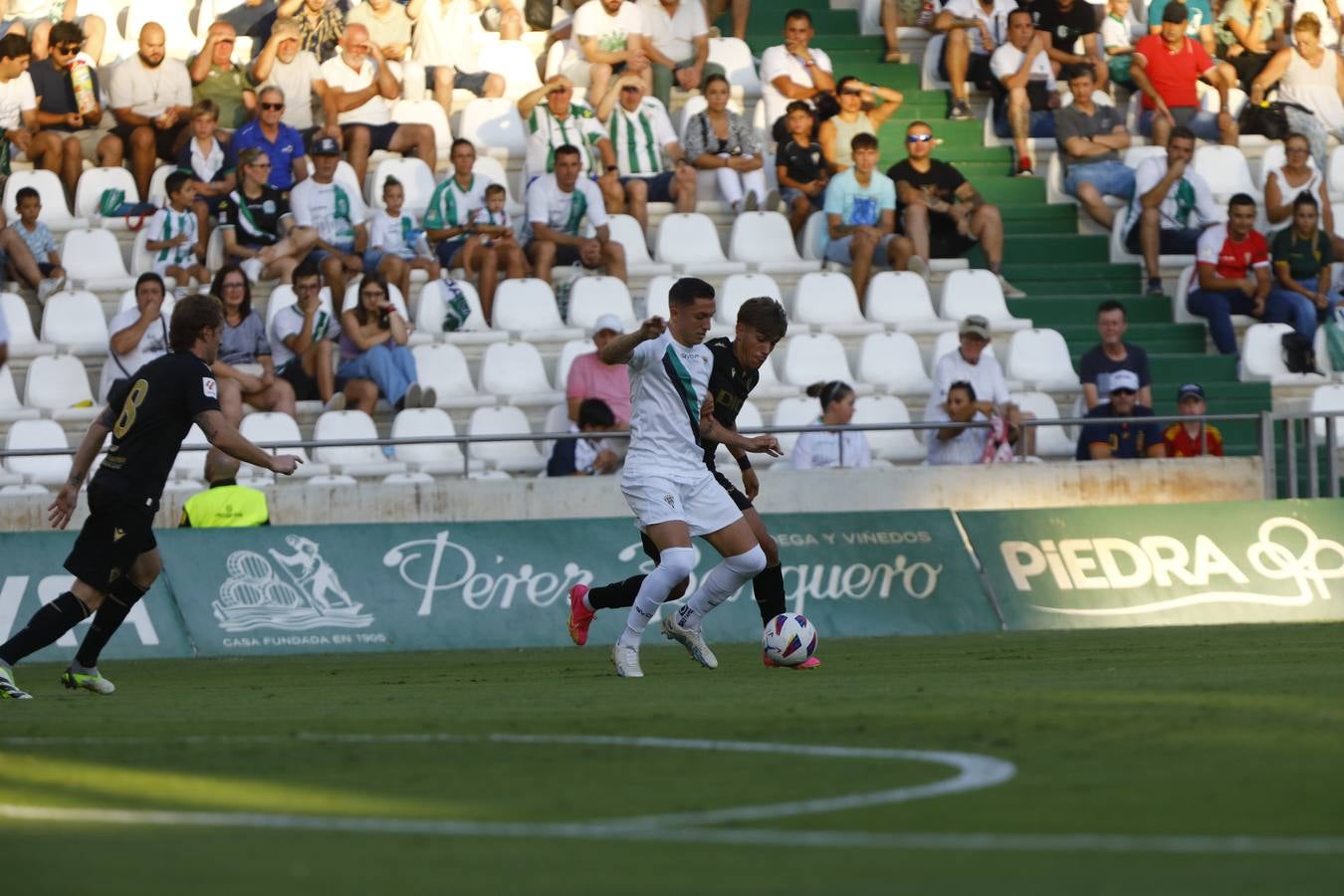 Las mejores imágenes del I Trofeo Puertas de Córdoba, disputado entre el Córdoba CF y el Cádiz CF