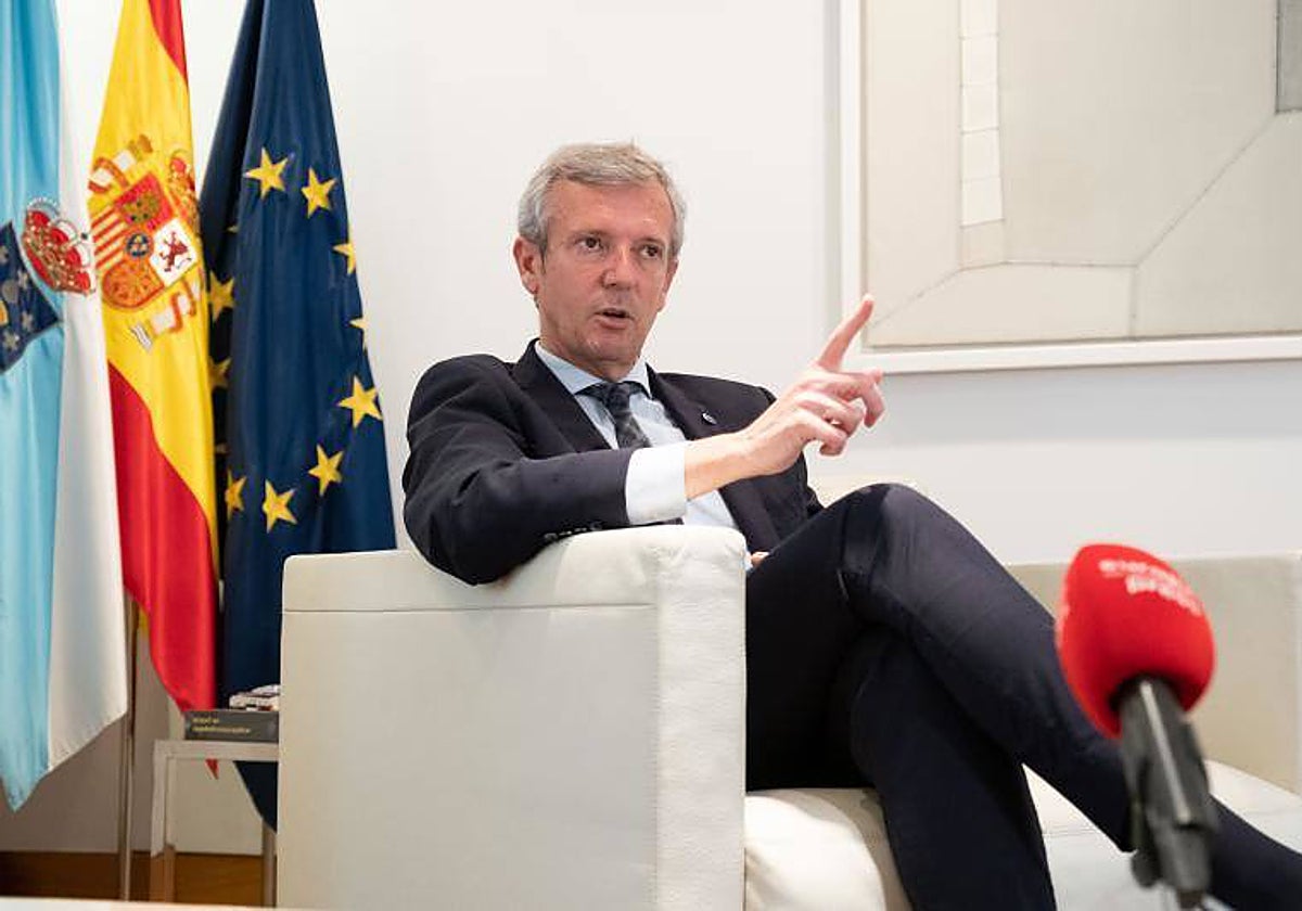 El presidente de la Xunta, Alfonso Rueda, en la entrevista