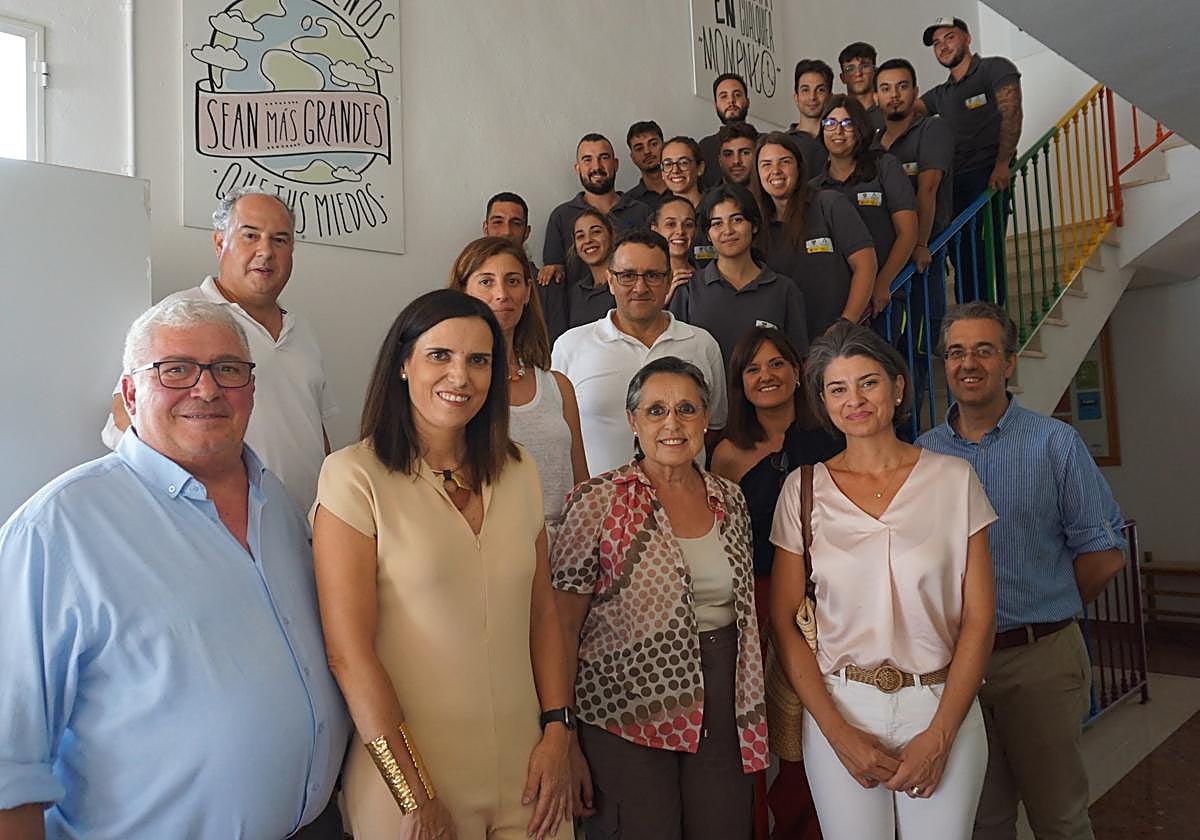 La delegada de Empleo, con beneficiarios del programa FP para el Empleo