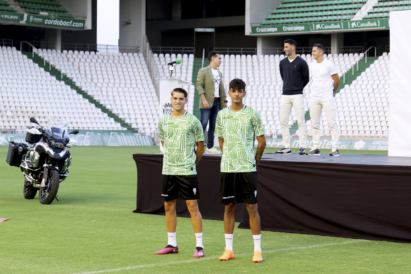 Así son las camisetas y equipaciones del Córdoba CF para la temporada 2023-2024: fotos, diseño y detalles