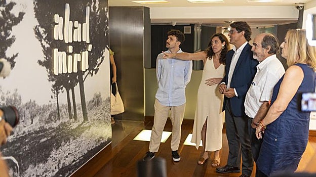 Inauguración de la muestra de Miguel Abad Miró en Alicante.