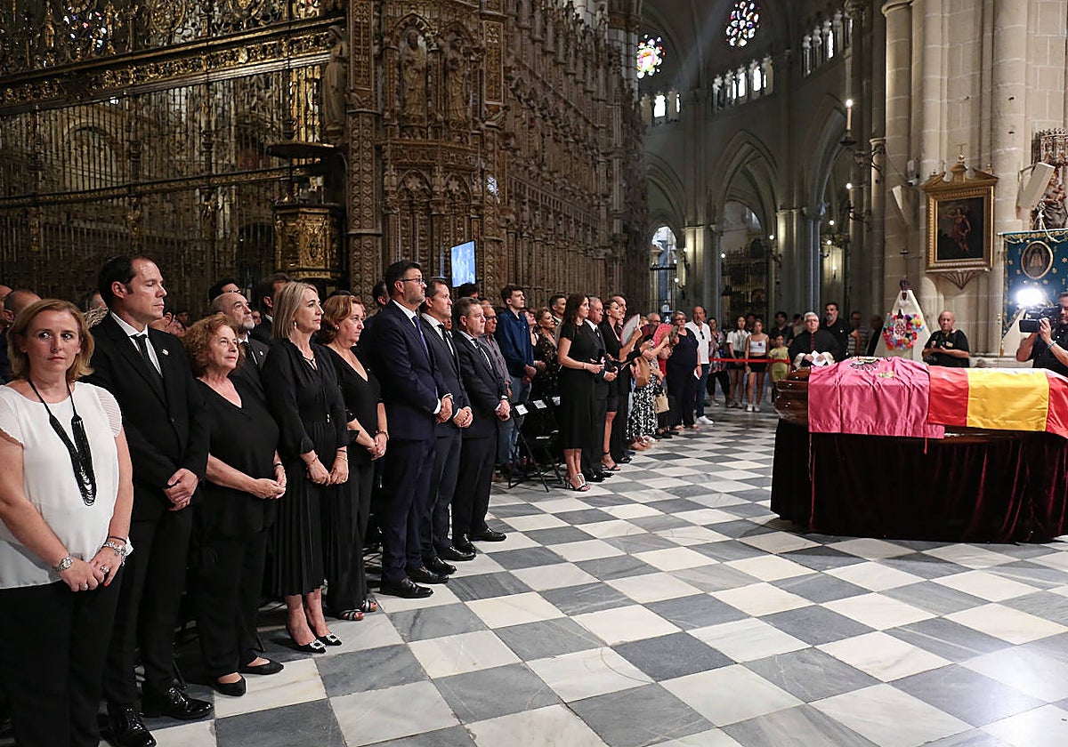 Autoridades y familia, en la primera fila del funeral de Federico Martín Bahamontes