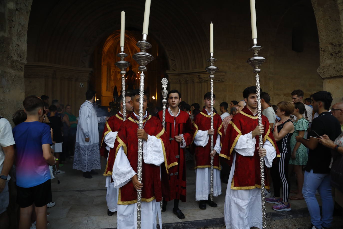 La procesión de San Lorenzo mártir en Córdoba, en imágenes