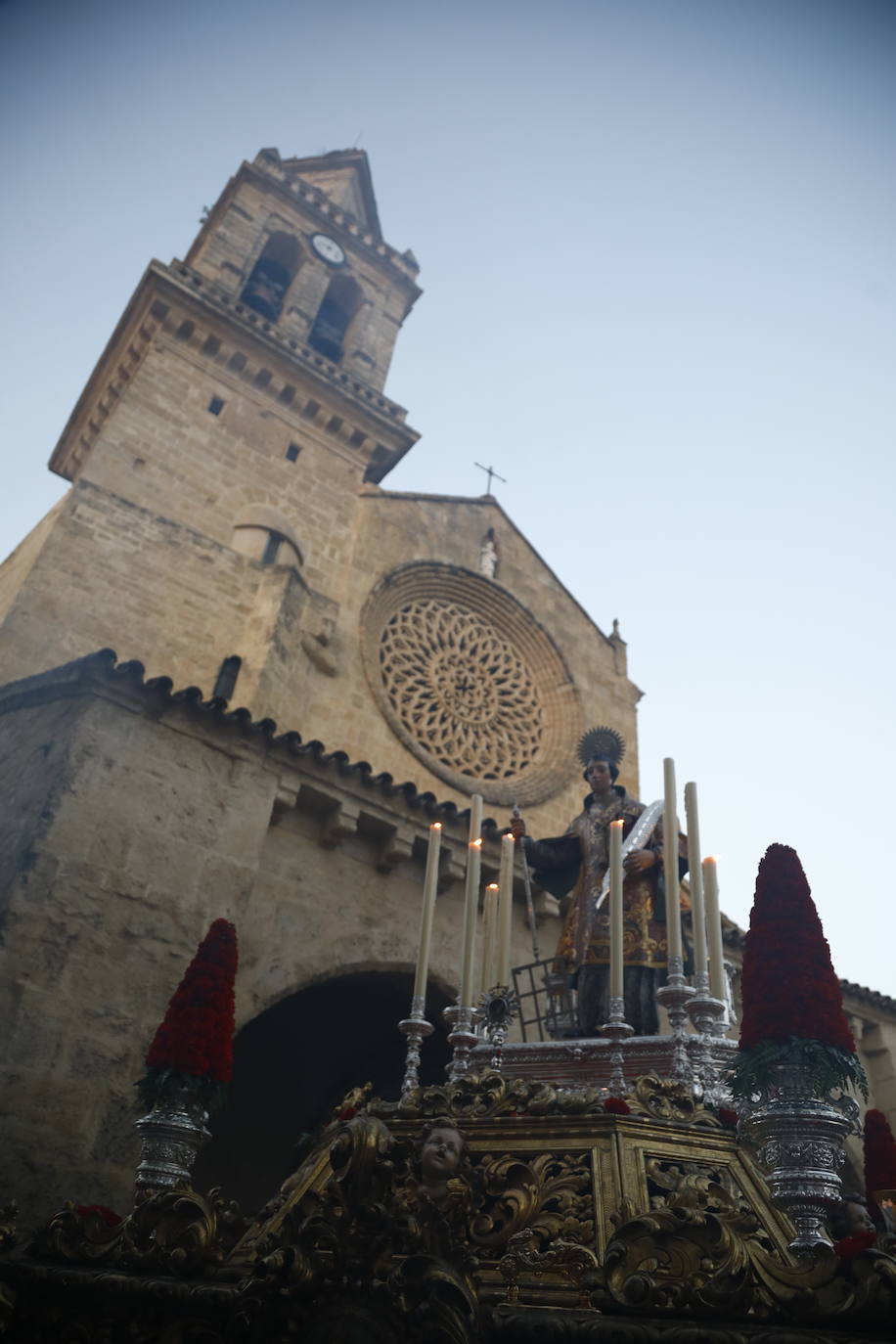 La procesión de San Lorenzo mártir en Córdoba, en imágenes