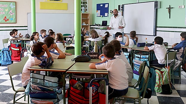 Alumnos durante una clase en un colegio de Córdoba