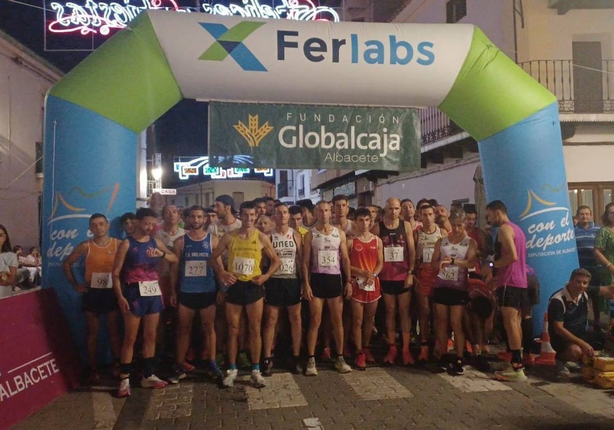 José Antonio Hernández y Eva Valera fueron los ganadores de los 10 KMS Nocturnos de Tarazona de la Mancha