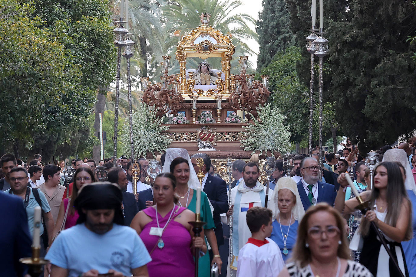 La procesión de la Virgen de Acá de Córdoba, en imágenes