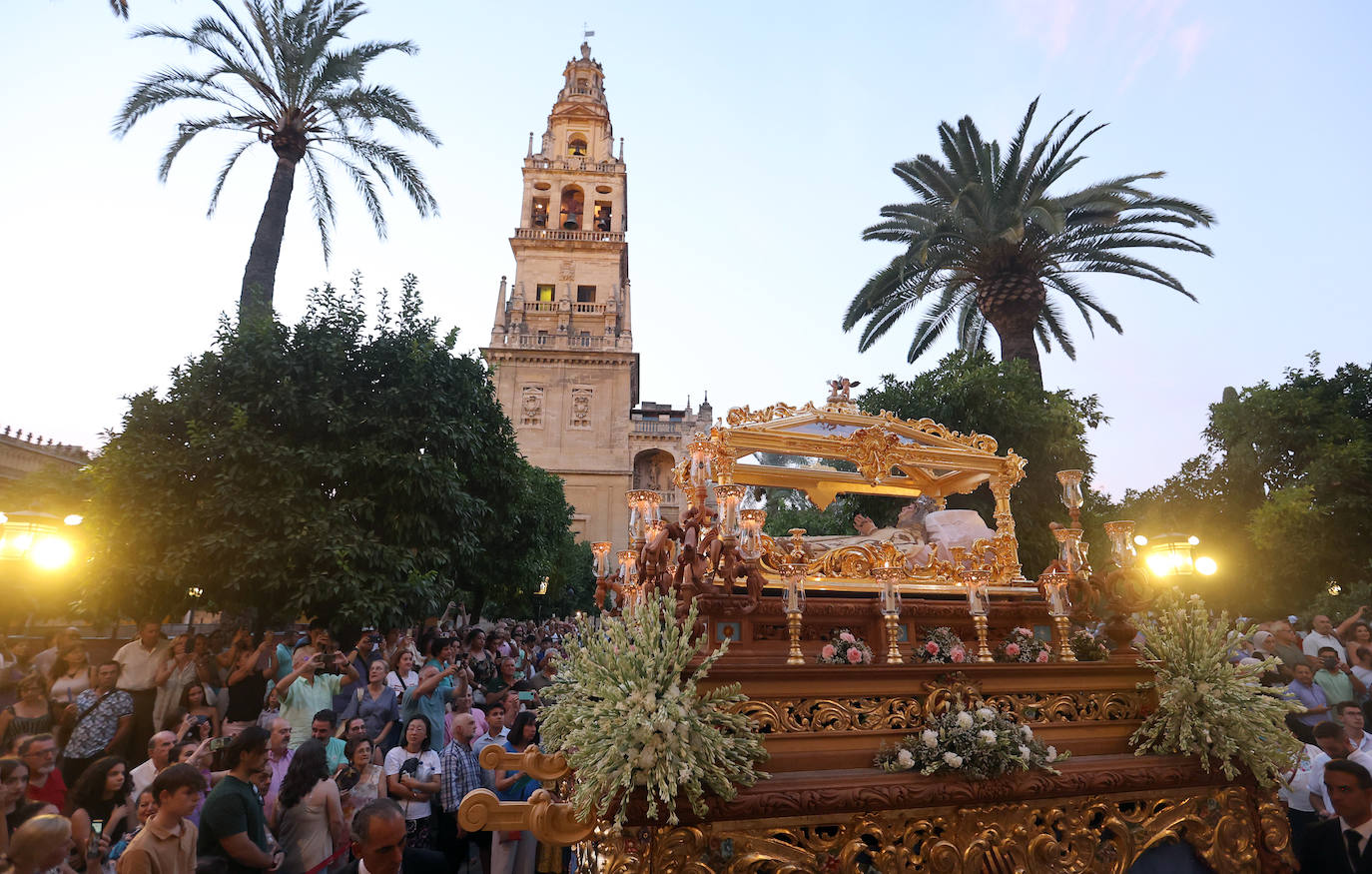 La procesión de la Virgen de Acá de Córdoba, en imágenes