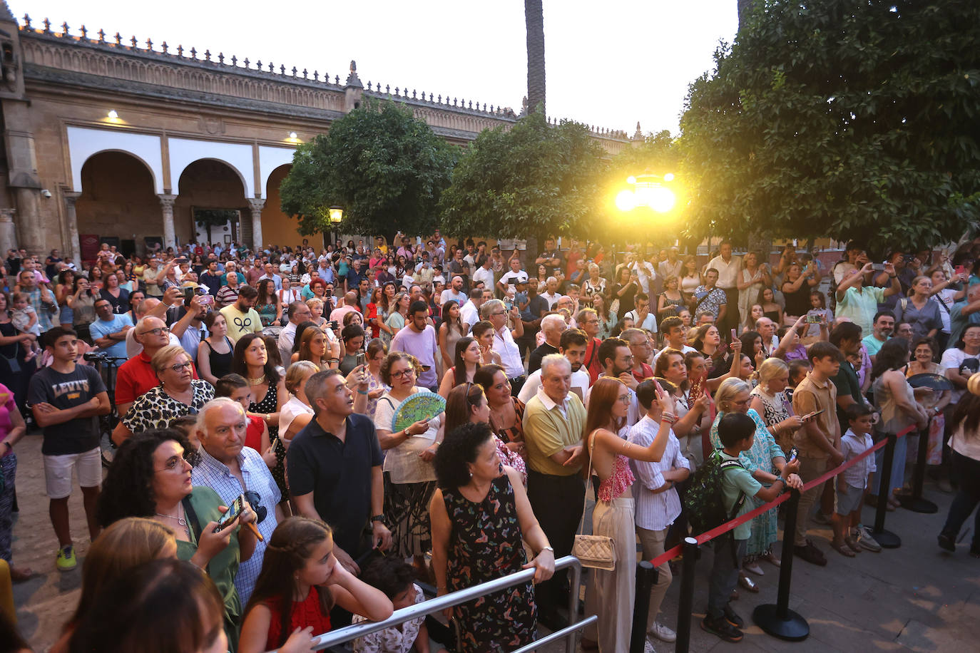 La procesión de la Virgen de Acá de Córdoba, en imágenes