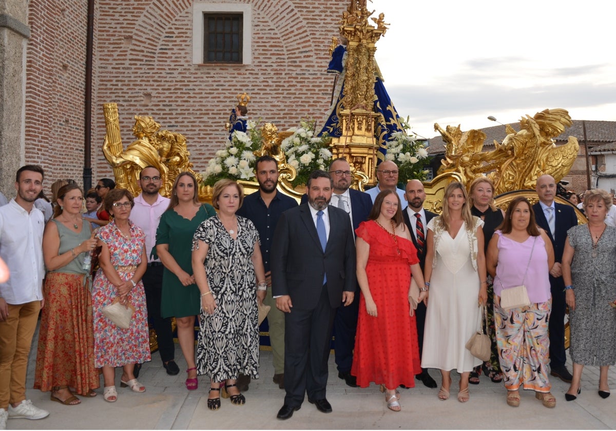 El vicepresidente Joaquín Romera en las fiestas de Camarena