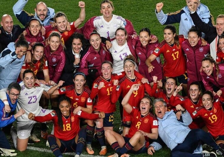 Imagen de la selección española femenina de fútbol tras su pase a la final del Mundial 2023