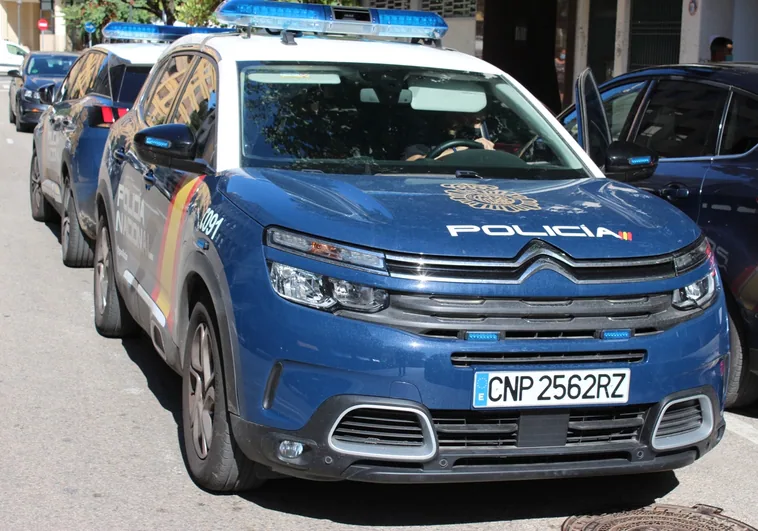 Imagen de archivo de un coche patrulla de la Policía Nacional