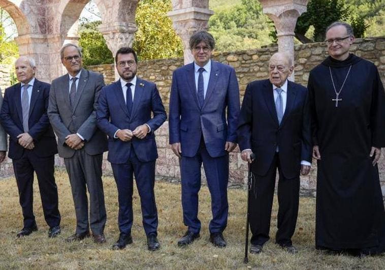 Carles Puigdemont, Pere Aragonés, Jordi Pujol, José Montilla y Quim Torra en Codalet (Francia)