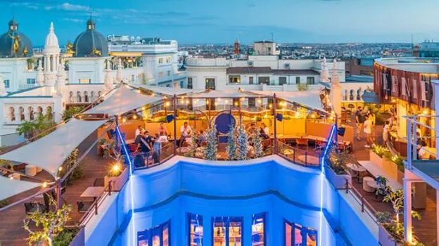 Terraza de Le Tavernier, en el hotel Innside Madrid