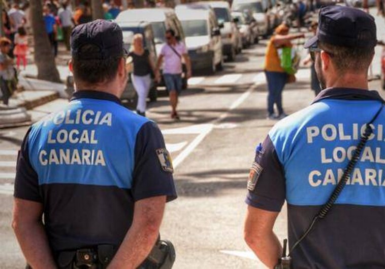 Imagen de recurso de dos agentes de la Policía Canaria