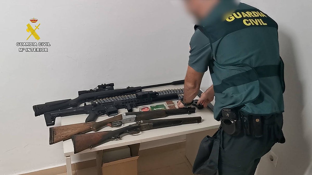 Imagen del arsenal incautado a la banda narcotraficante de Alicante