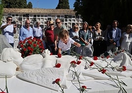 Córdoba dedica un nuevo brindis de cariño a Manolete