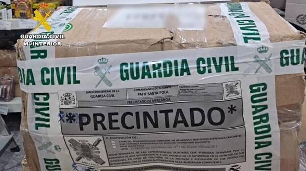 Imagen del lote de casi 2.000 pilas falsificadas intervenidas por la Guardia Civil