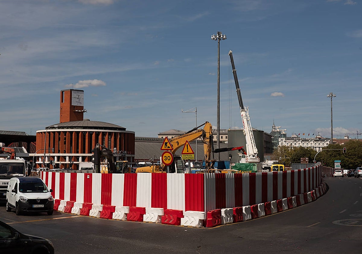 Espacio que ocupaba la estación de servicio ya derribada