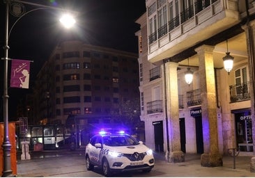 Dispara con una pistola de balines a varios coches en Palencia
