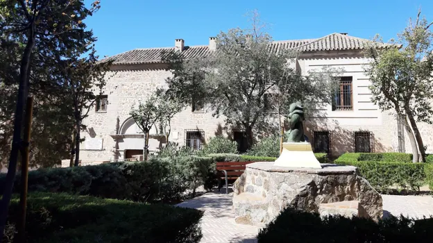 Palacio de Medinilla procedente del convento de las monjas que denunciaron el crimen en la plaza de Santa Teresa de Jesús.