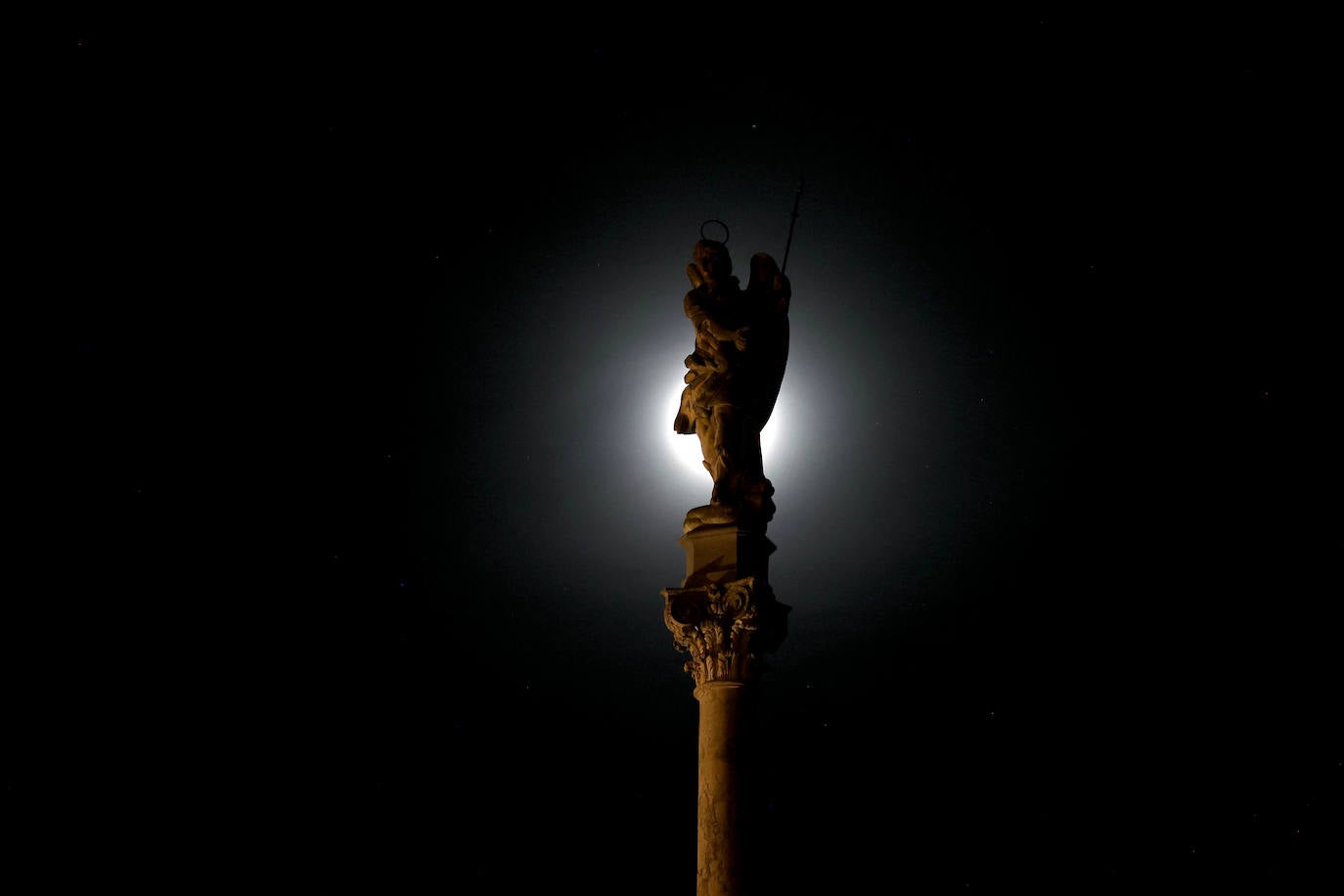 La &#039;superluna azul&#039; en Córdoba, en imágenes