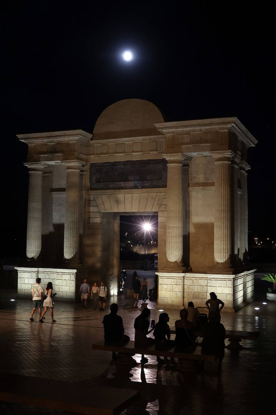 La &#039;superluna azul&#039; en Córdoba, en imágenes