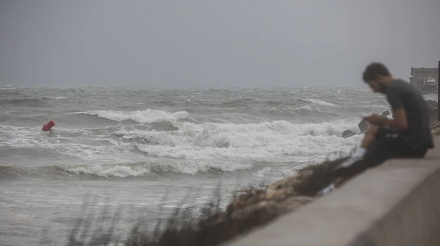 Imagen tomada este lunes en la playa del Cabanyal de Valencia