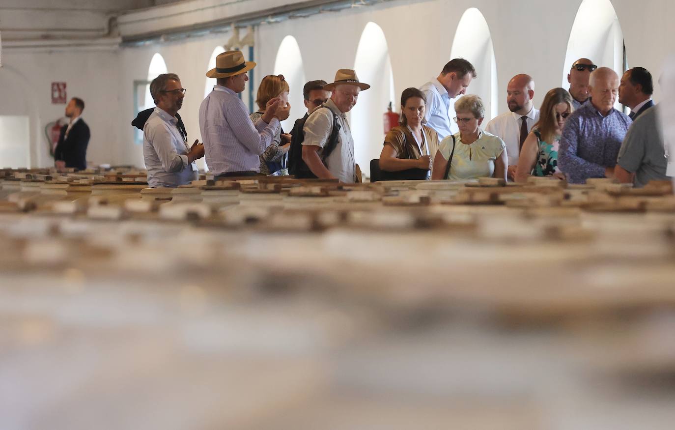 La visita de los ministros de Agricultura de la UE a Bodegas Alvear de Montilla