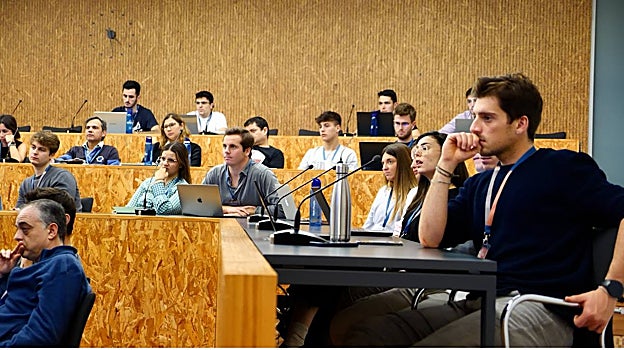 Imagen de un grupo de emprendedores en las instalaciones de Lanzadera