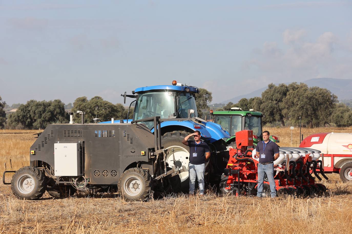La visita de los ministros de Agricultura de la UE a la innovadora finca de Rabanales