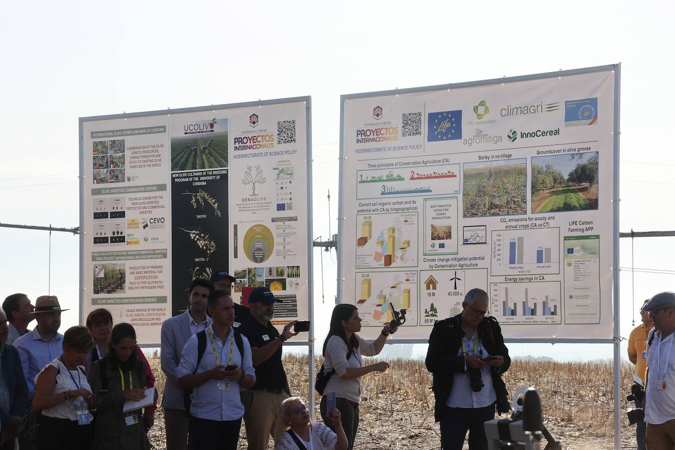La visita de los ministros de Agricultura de la UE a la innovadora finca de Rabanales