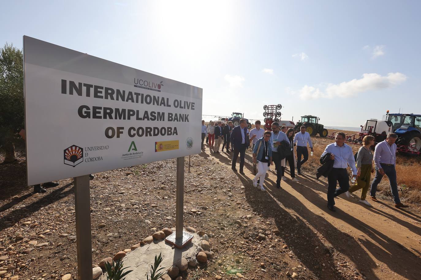 La visita de los ministros de Agricultura de la UE a la innovadora finca de Rabanales
