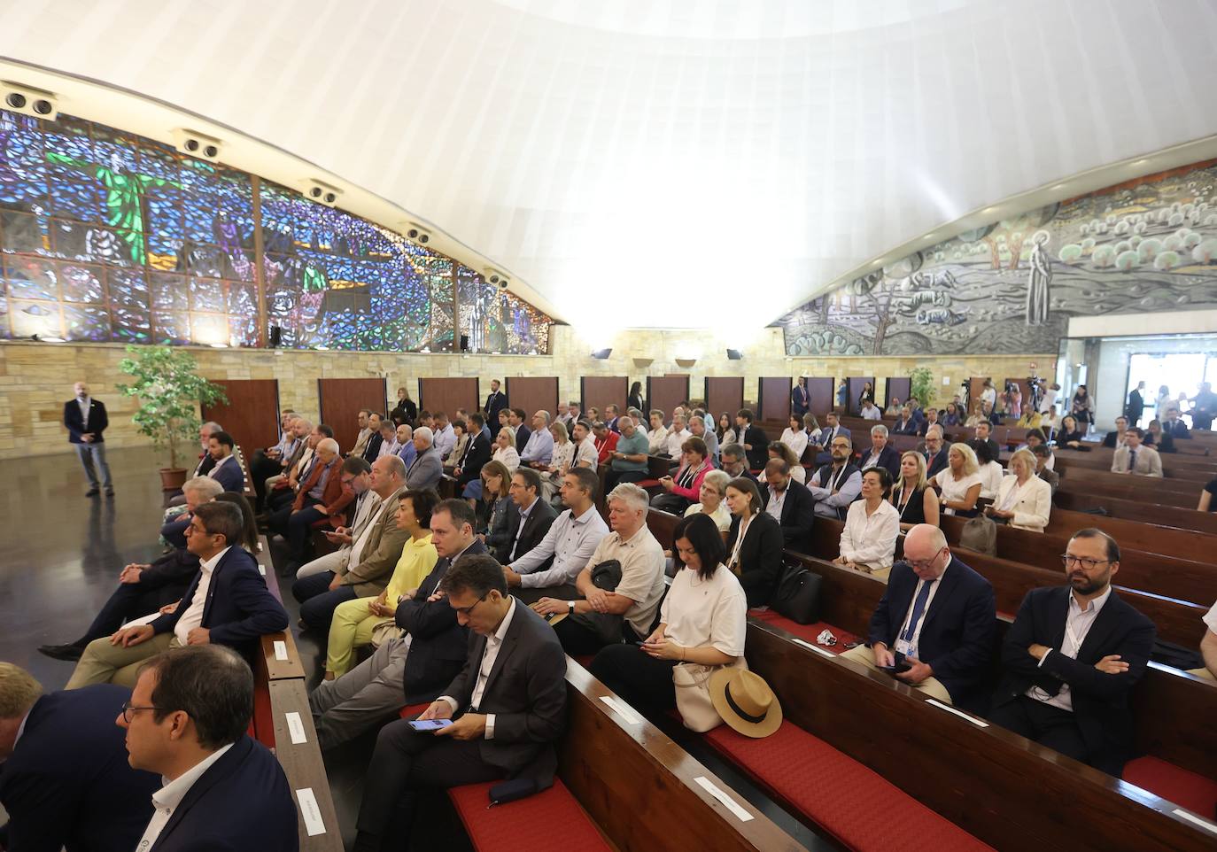 La visita de los ministros de Agricultura de la UE a la innovadora finca de Rabanales