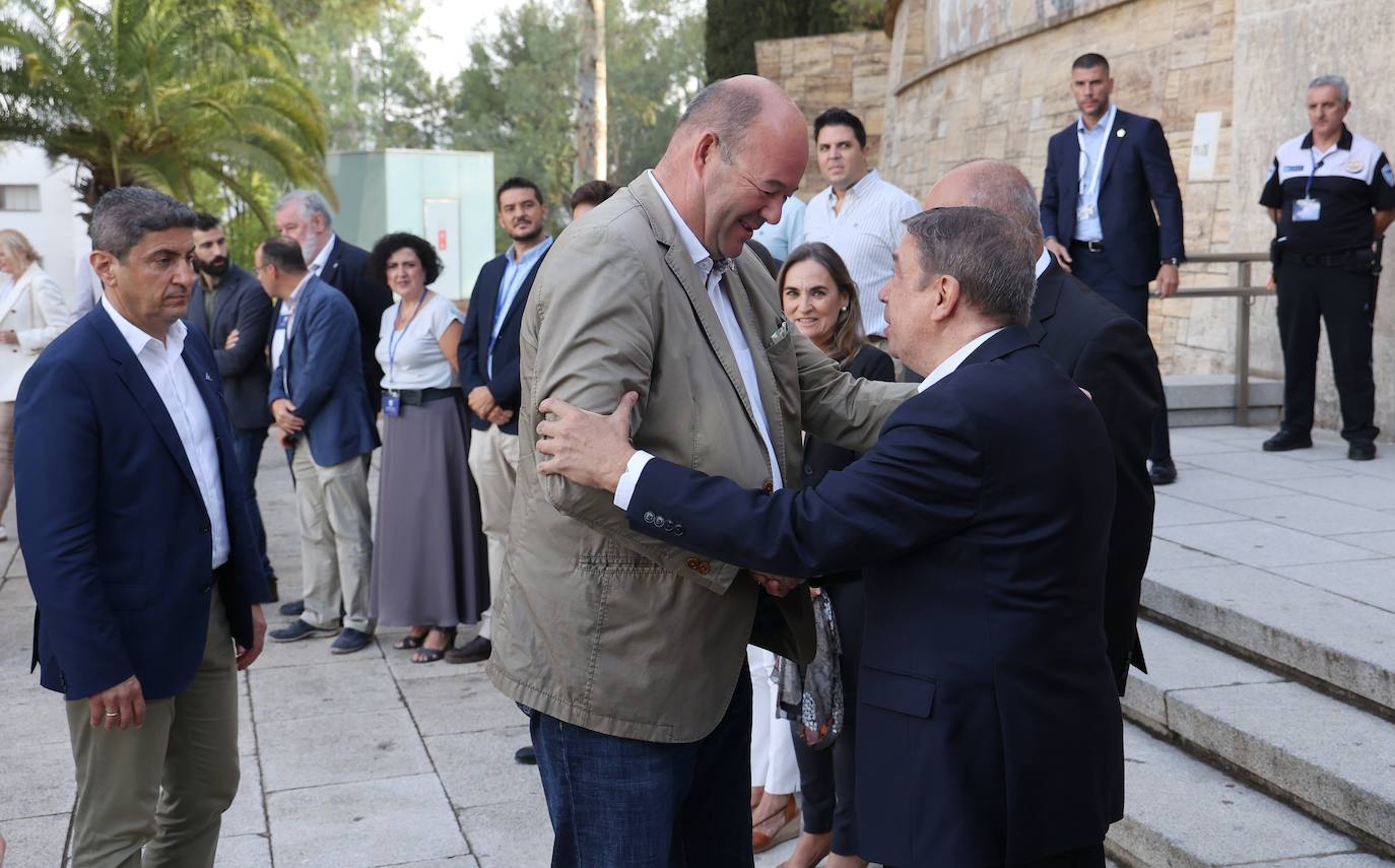 La visita de los ministros de Agricultura de la UE a la innovadora finca de Rabanales