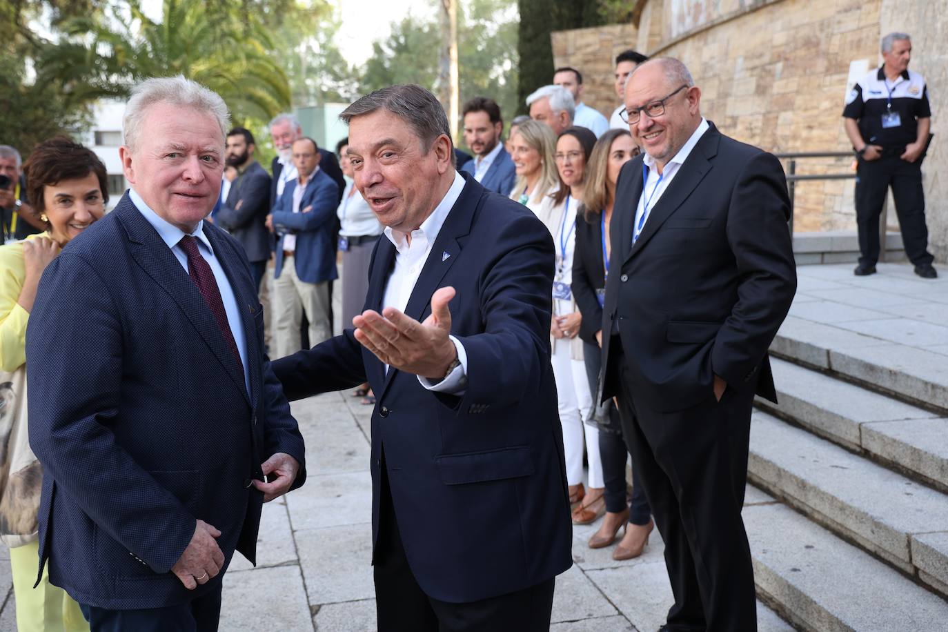 La visita de los ministros de Agricultura de la UE a la innovadora finca de Rabanales