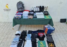 Descubren a un ladrón de casas por vestir la camiseta de la peña de fútbol de una víctima en Alicante
