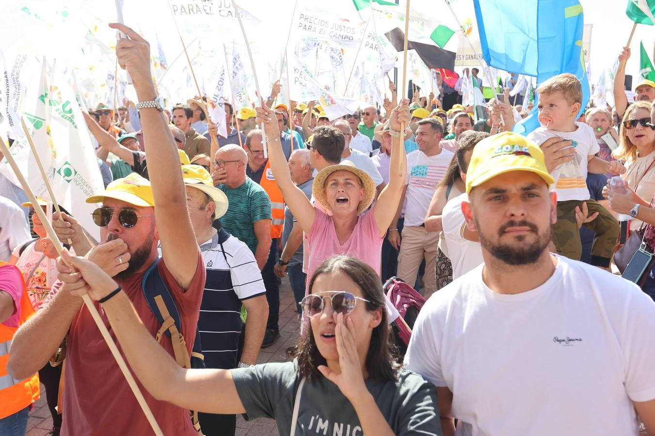 Fotos: El campo estalla en Córdoba frente a los ministros de la UE