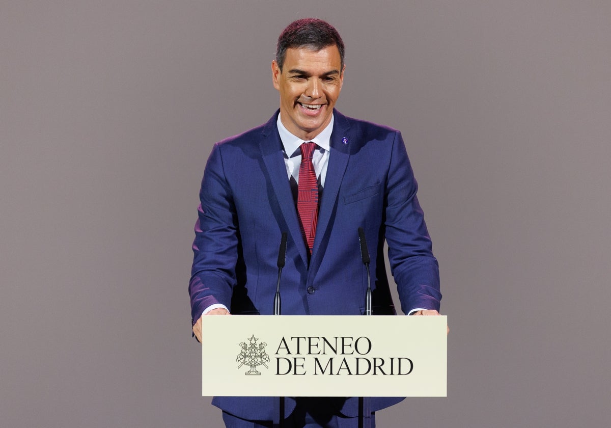 Pedro Sánchez, durante su discurso de este lunes en el Ateneo de Madrid
