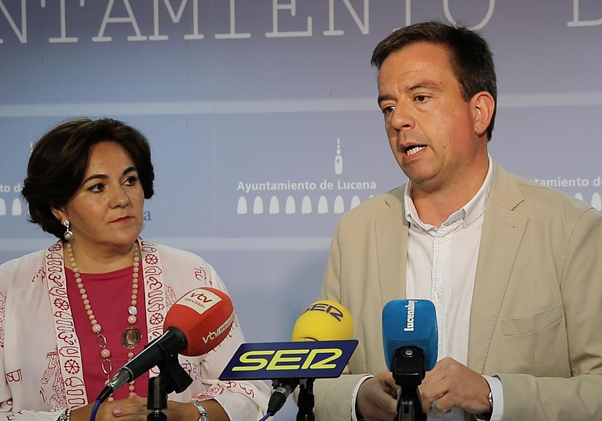 El alcalde de Lucena, este miércoles durante su comparecencia