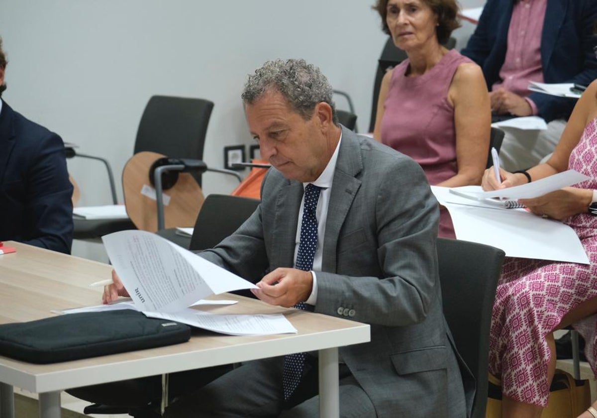 Amador Martínez durante el curso de protección de datos de la UNIA